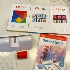 Osmo genius starter kit and Frozen Super Studio